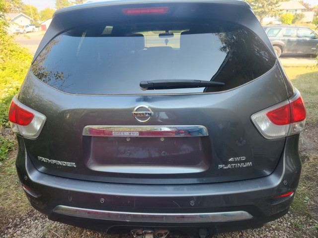 2015 Nissan Pathfinder Platinum - photo 2
