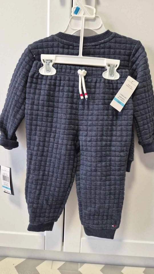 Baby outfit size 24M - photo 2