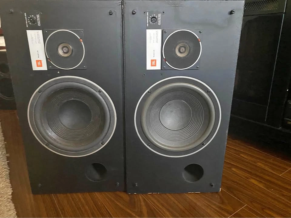 JBL L 26 with grills *Hidden gem of JBL L Series*