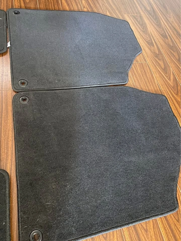 OEM Carpets for 2020-24 Honda Pilot *NEW - photo 2