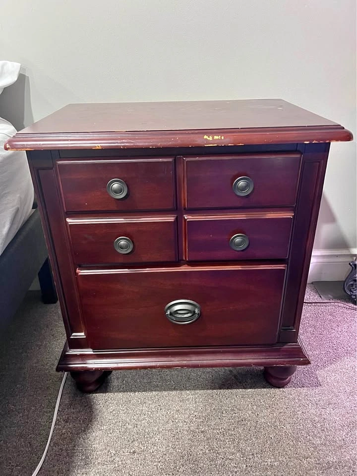 2 drawer European traditional cherry wood nightstands