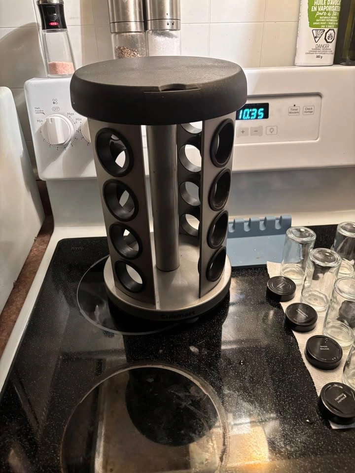 Cuisinart Rotating Spice Rack with 16 Jars - photo 2