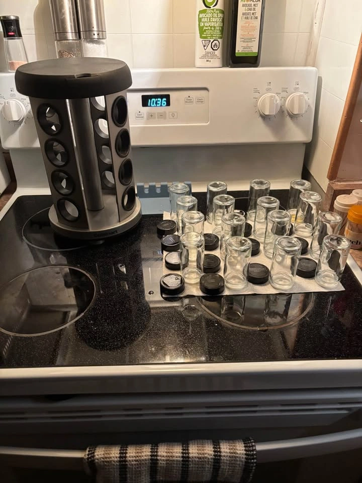 Cuisinart Rotating Spice Rack with 16 Jars - photo 5