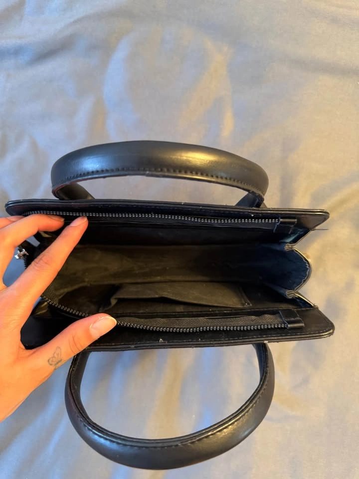 Black leather bag - photo 2
