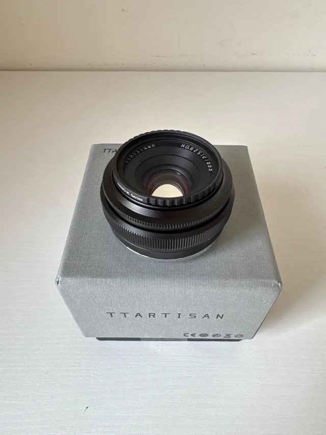 TTARTISAN 25mm F2 Wide-Angle Manual Lens thumbnail
