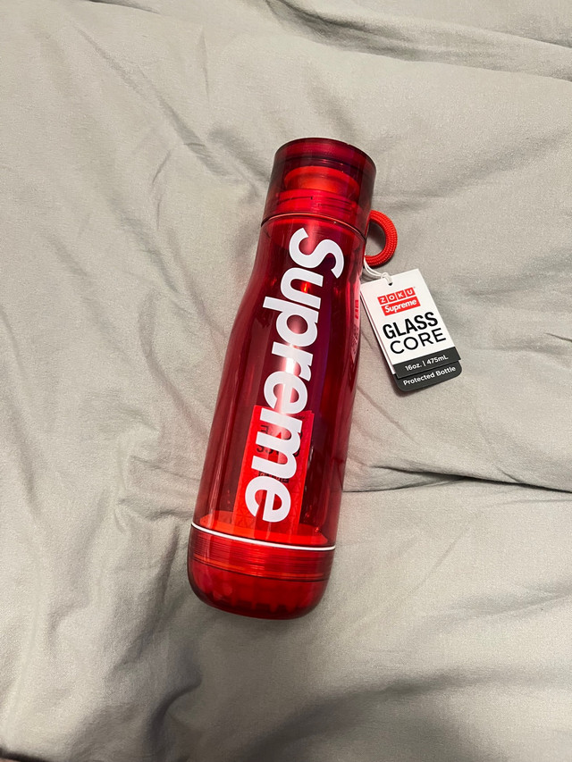 Supreme Zoku Glass Core 16 oz. water Bottle