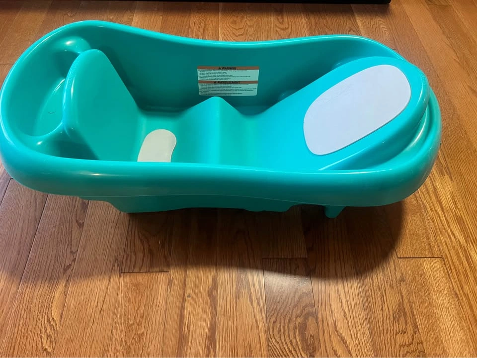 The First Years Sure Comfort Deluxe Baby Bathtub - photo 2