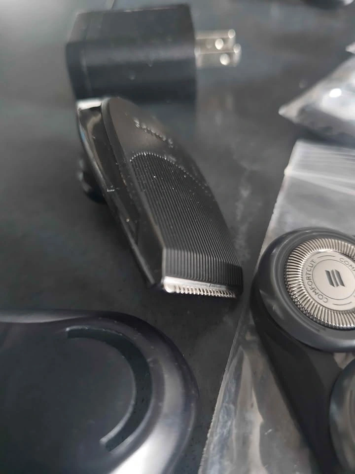 Philips 5000 Series Shaver - Tons of New Parts! - photo 4