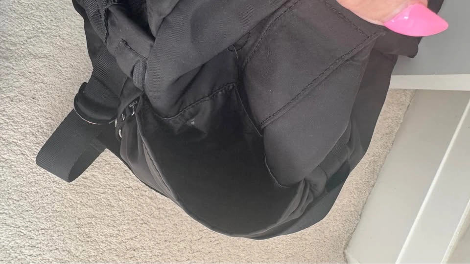 Lululemon Duffel Bag - photo 4