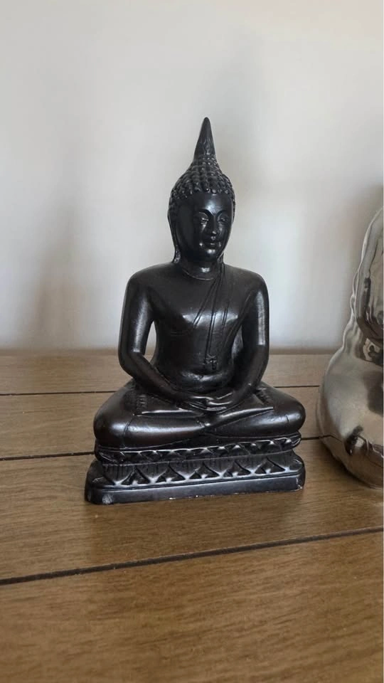 Buddha Statues set of 2 - photo 3
