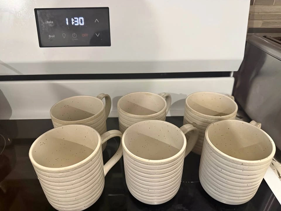 Set of 6 Ceramic Coffee Mugs – Modern Neutral Style