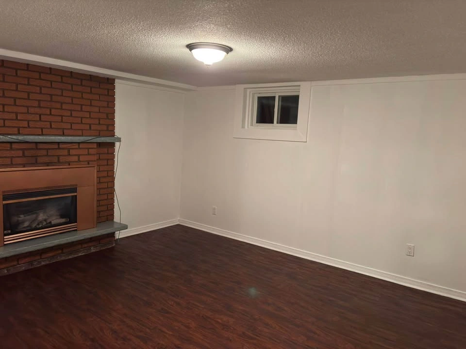 1 Bed 1 Bath Apartment - photo 2