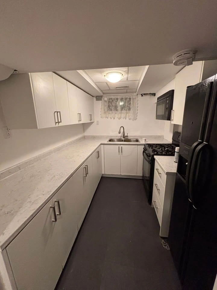 1 Bed 1 Bath Apartment - photo 3