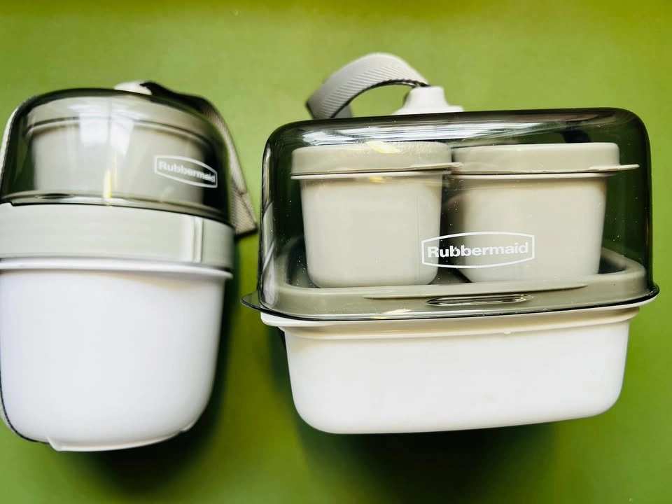 Rubbermaid lunch containers set of 2 - photo 2