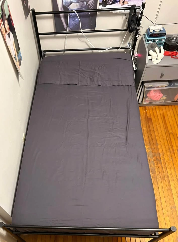 Metal Bed Frame - photo 2