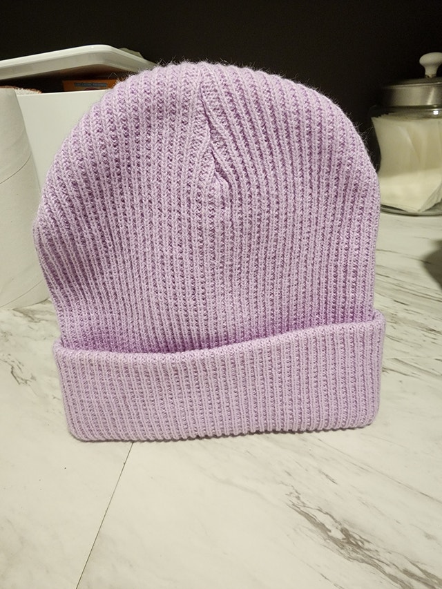Teen to adult S fit hat in excellent condition - photo 2