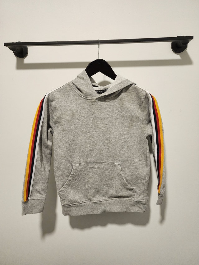 Kids Age 7-8 M Hoodie in very good condition - photo 3