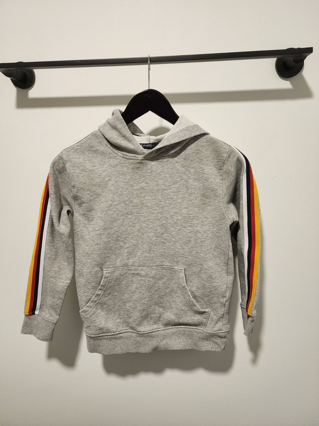 Kids Age 7-8 M Hoodie in very good condition - photo 4