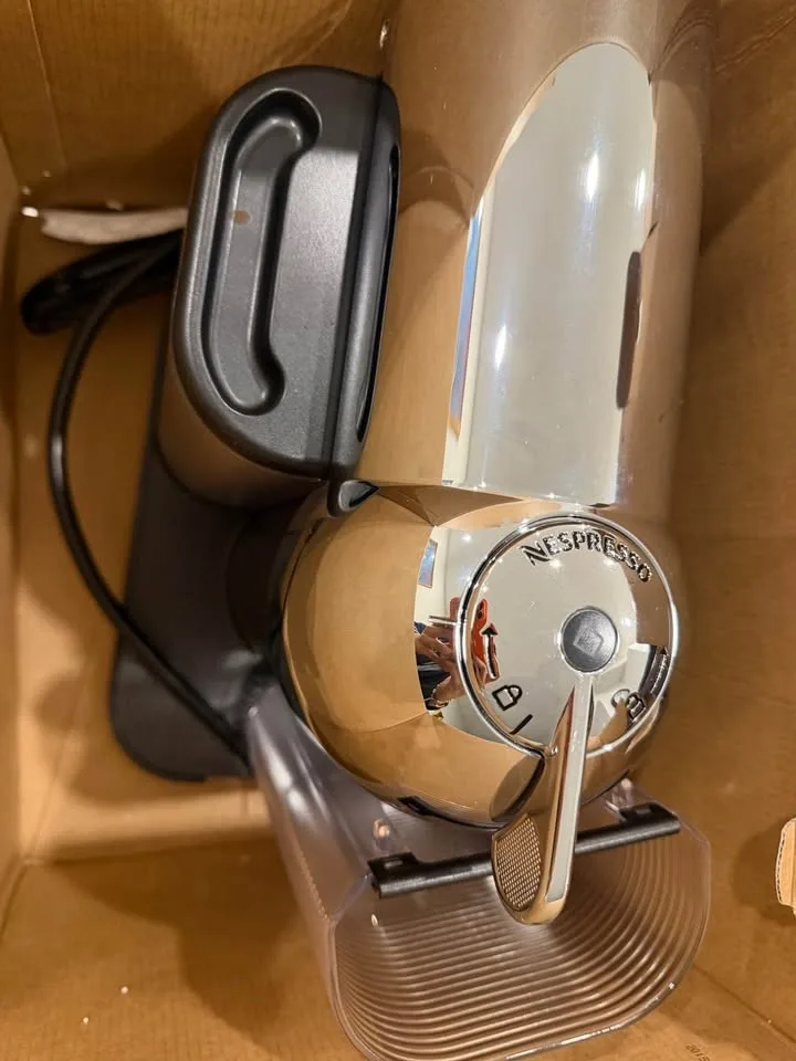 Nespresso Vertuo Coffee & Espresso Machine - BRAND NEW - photo 3