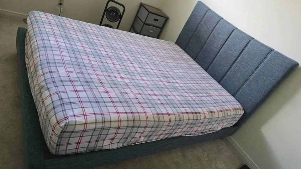 Queen Bed and Mattress. Urgent sell