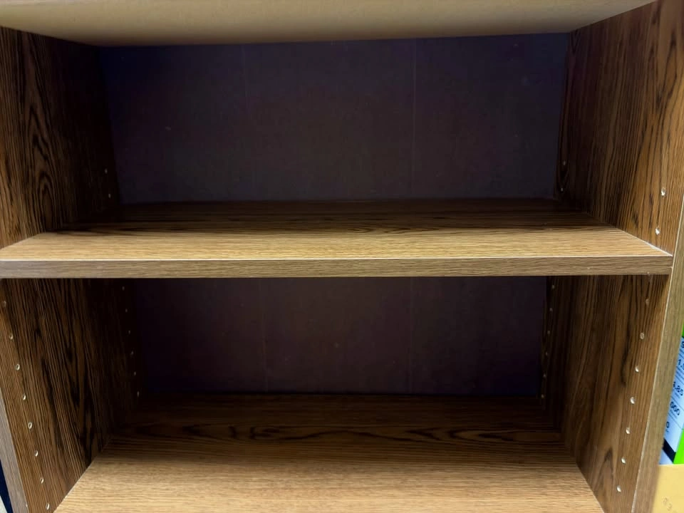 Small Wood Bookcase Kids Shelf Plant Stand DIY Project - photo 4