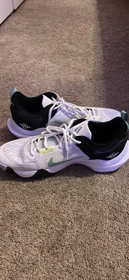Nike Men's Size 13 Gianni's Immortality Basketball Shoes - photo 2