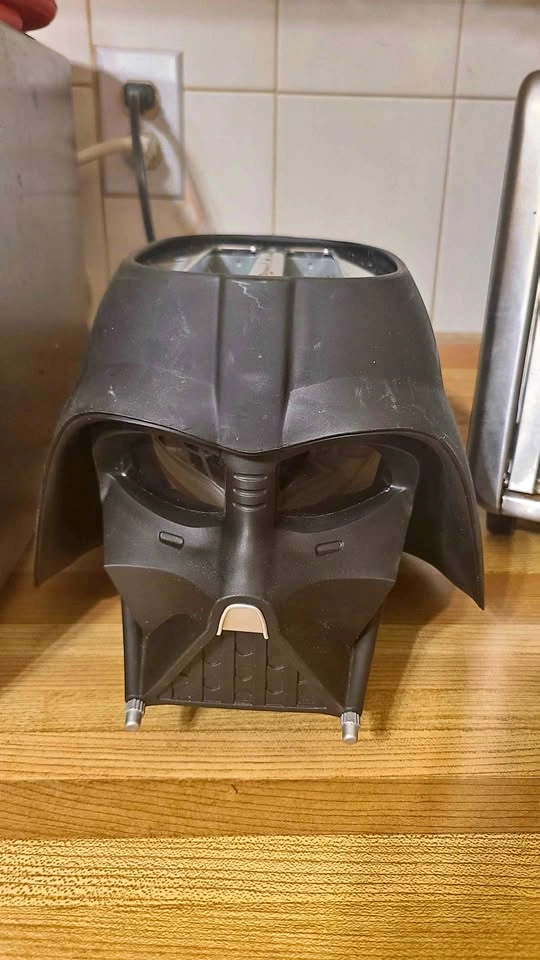 StarWars Darth Vader Toaster