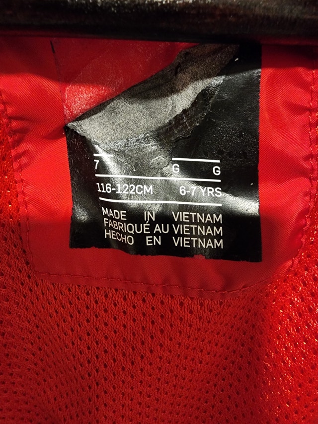Kids age 6-7 years windbreaker in very good condition - photo 4