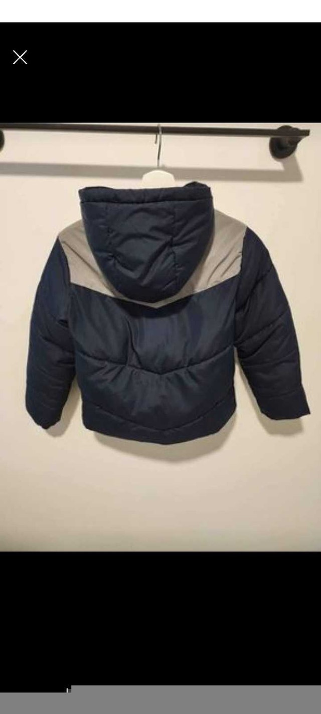 Kids warm jacket size small EXCELLENT condition - photo 2