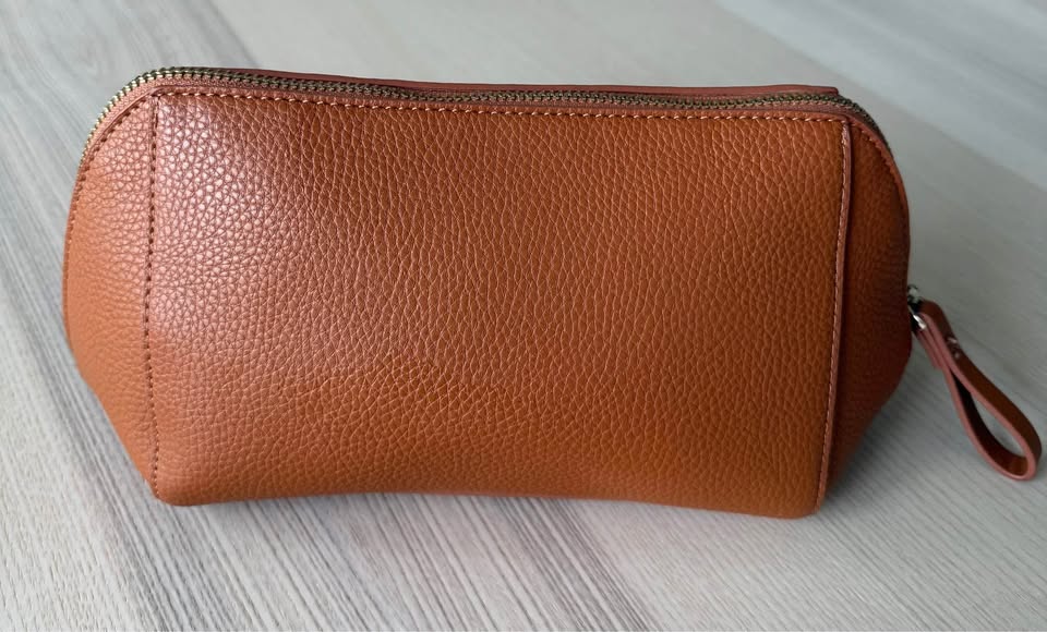 Makeup/Toiletry Bag - Brown - Love & Lore - photo 2