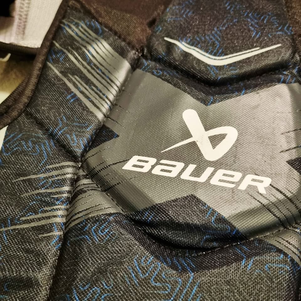 Kids/ Youth Bauer Hockey Shoulder Pads - photo 5