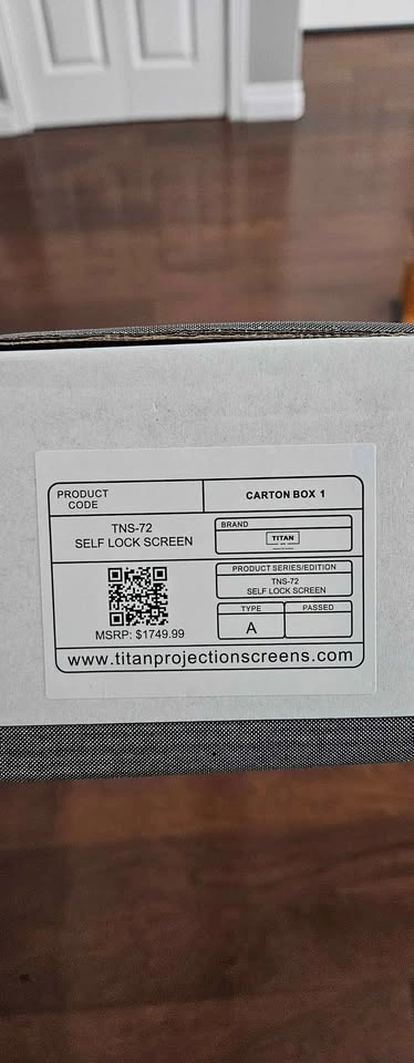 Brand new unused - Titan projector screen 72 inch - Model TNS-72 - photo 2