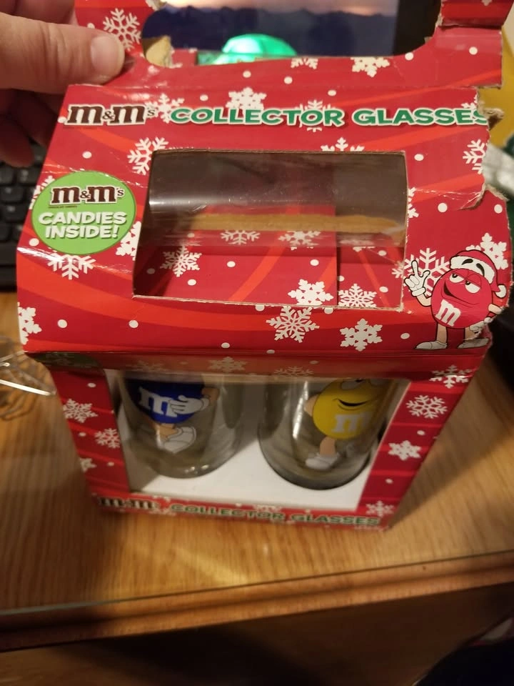 M&M Candy Dispenser - Collectable - photo 3