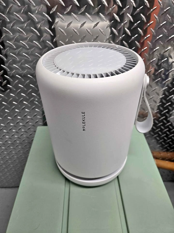 MOLEKULE Air Purifier