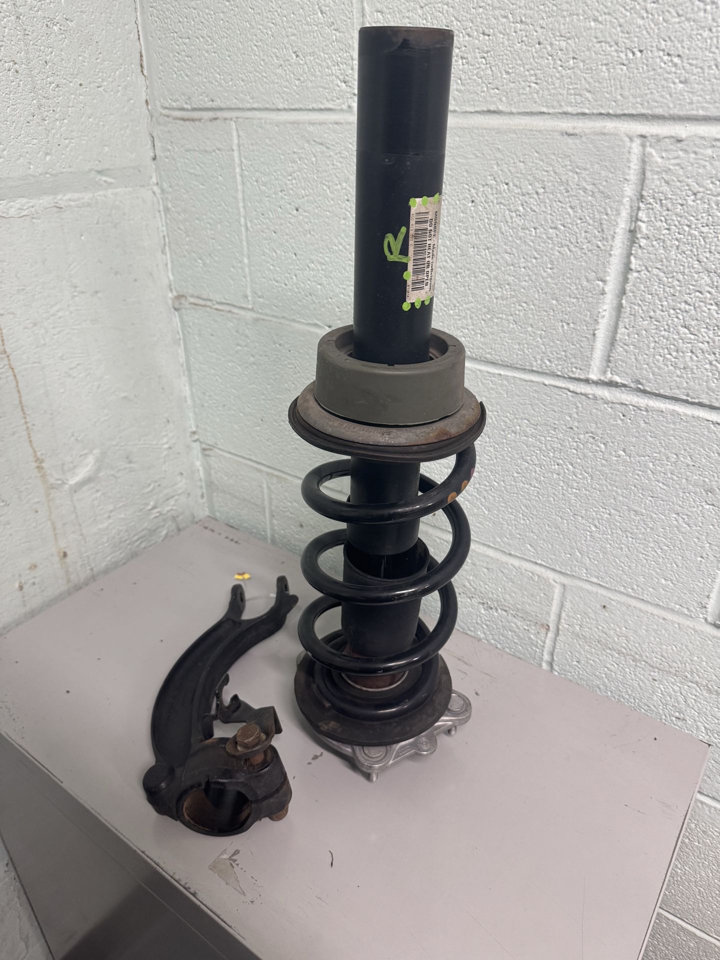 2012-2018 Audi A6 AWD 2.0L Front Right Shock - photo 5