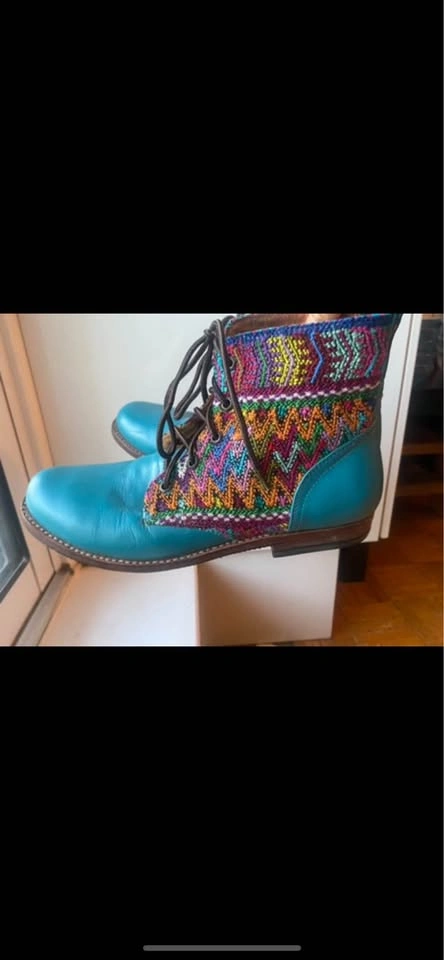 Turquoise leather ankle boots - photo 2