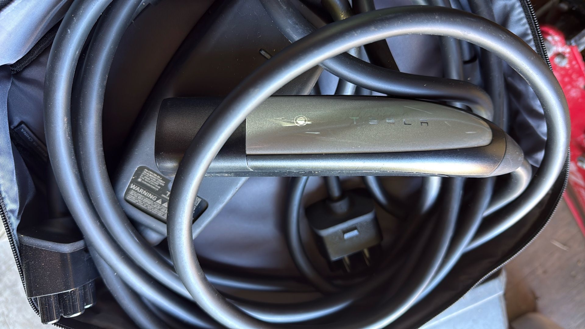 Tesla Charger - photo 2