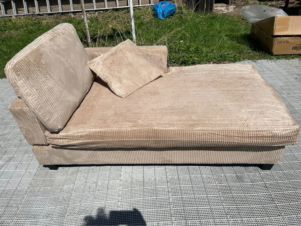 New Beige Upholstered Chaise Lounge - photo 3