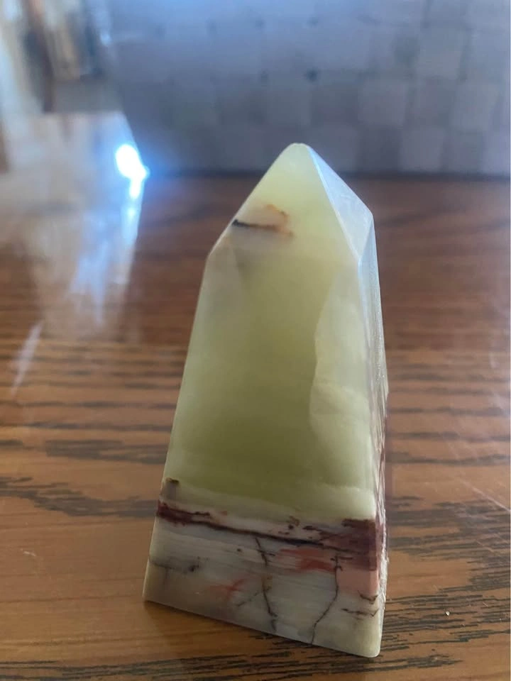Pistachio Calcite Pyramid Tower - photo 2
