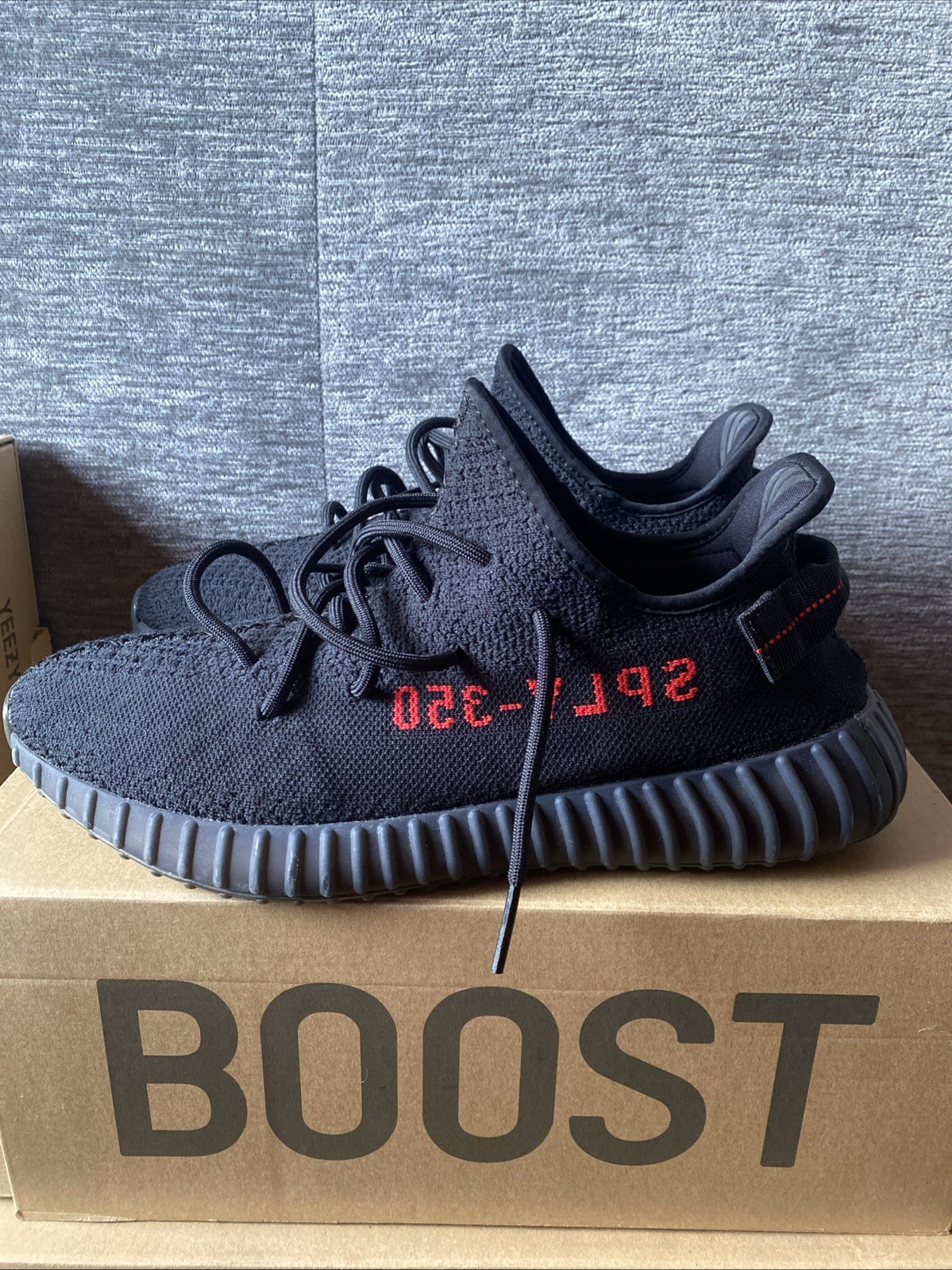 Yeezy Boost 350 V2 Bred Size 11