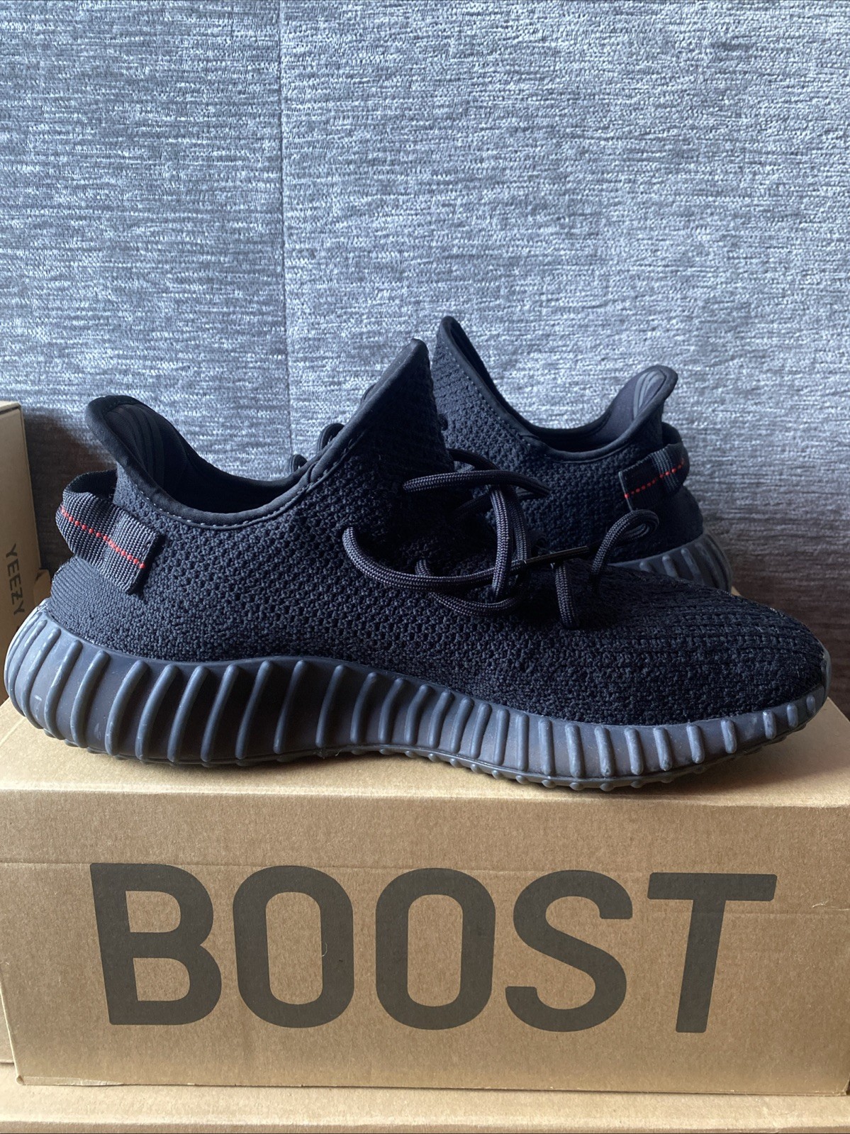 Yeezy Boost 350 V2 Bred Size 11 - photo 2