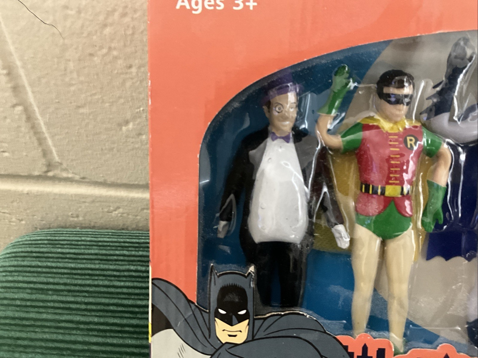 Batman Classic '66 TV Series Bendable Figure Set - Loot Crate DX - photo 5