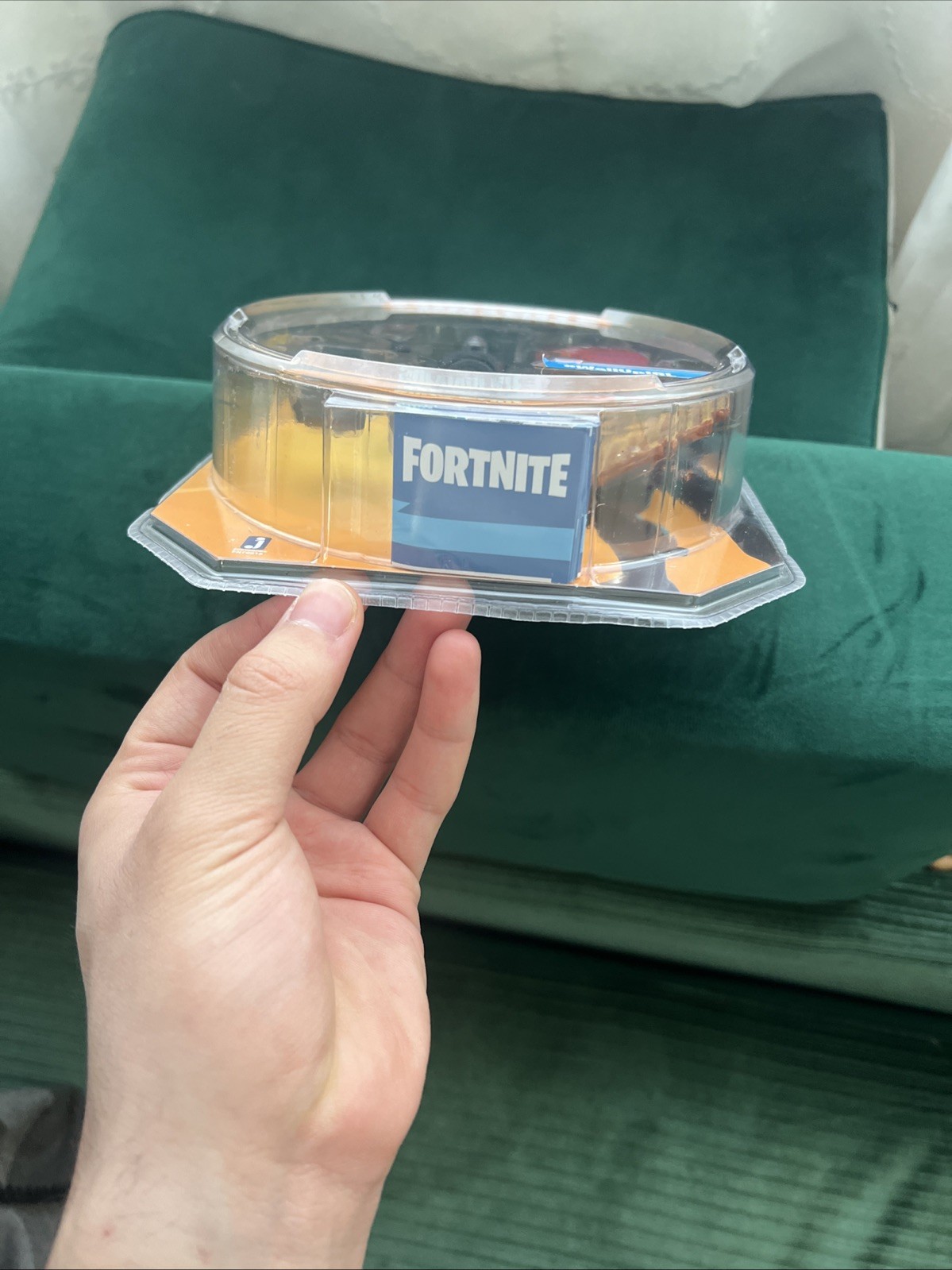Fortnite Toy Omega Early Game Survival Kit Figure - photo 3