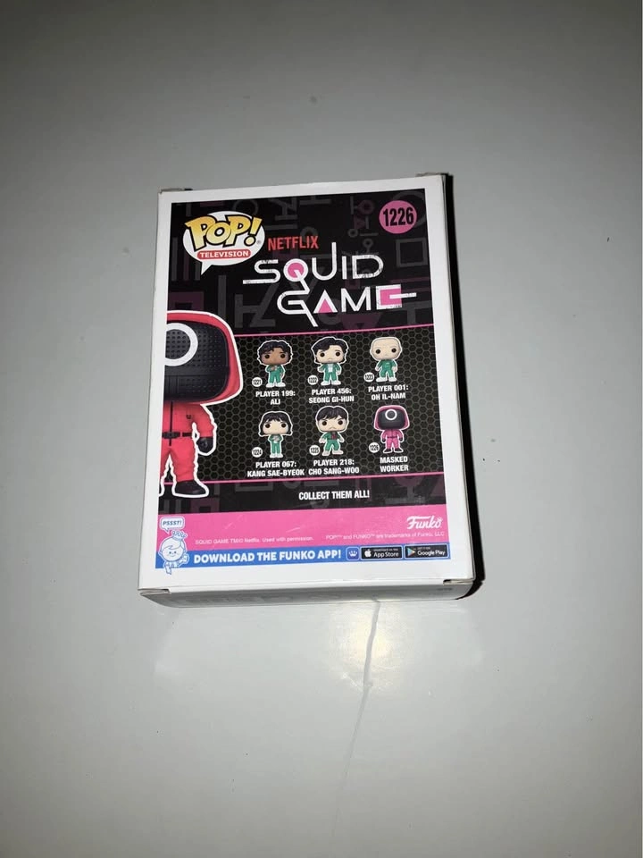 Funko Pop Squid Game #1226 Masked Worker Figure - photo 4