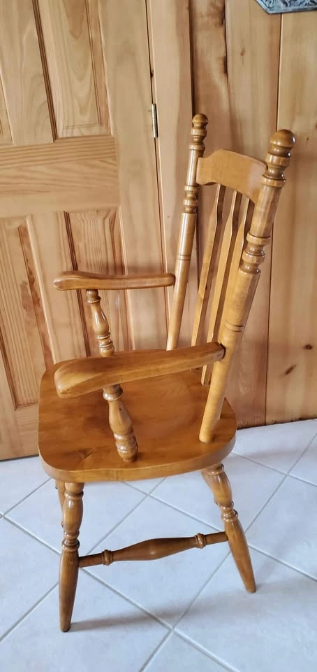 Solid Wood Maple Chair - photo 2