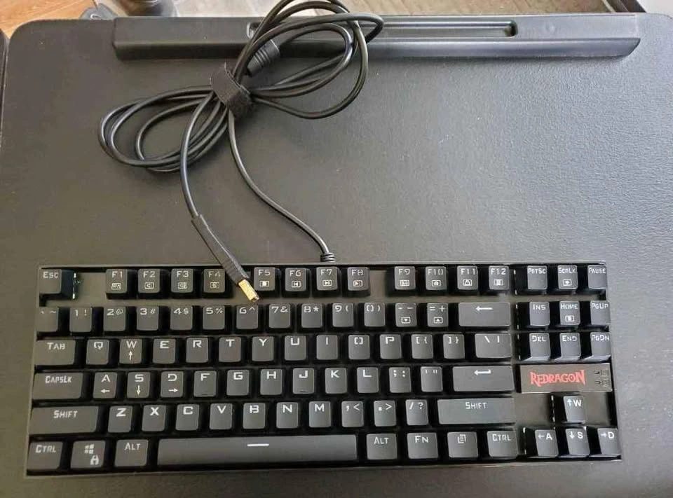 Brand New REDRAGON USB Gaming Board, lights up red - photo 2