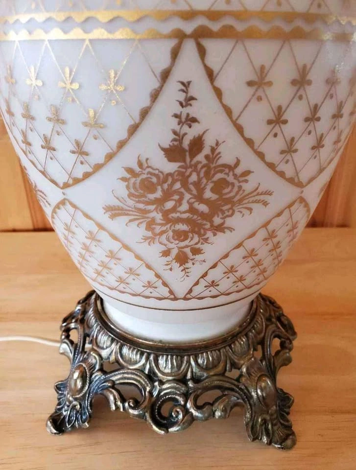 Old Brass and Glass 34" Lamp - photo 3