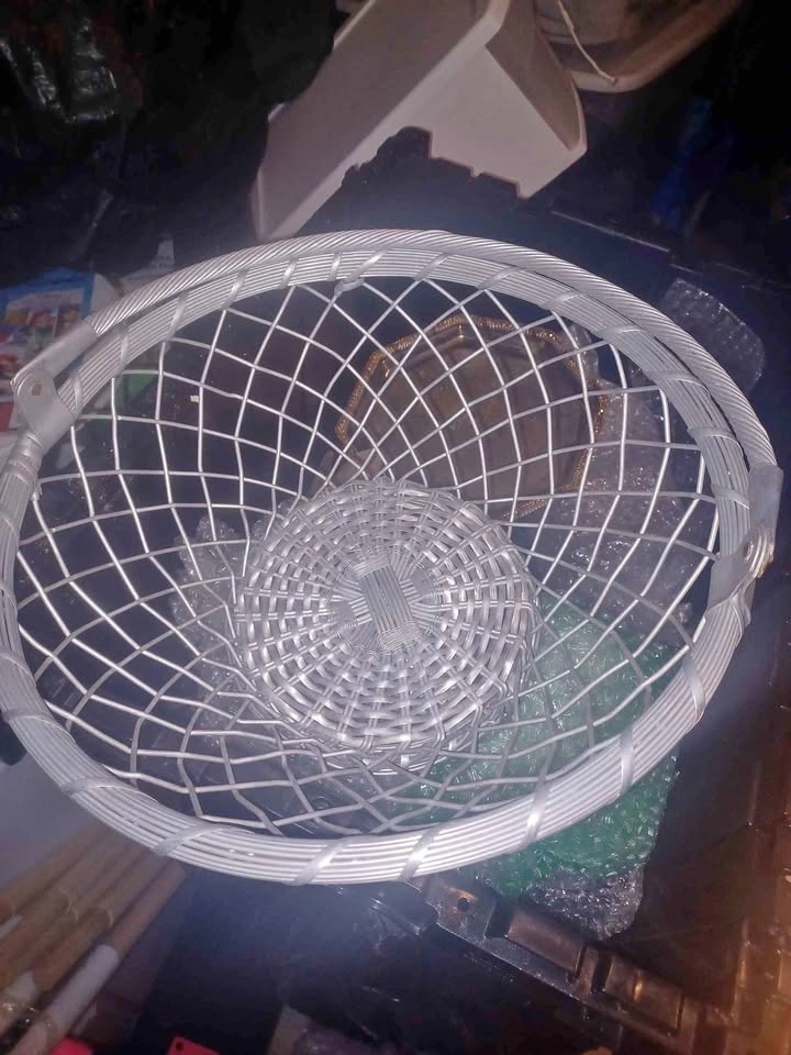 Silver Wire Fruit Basket / Decorative Bowl