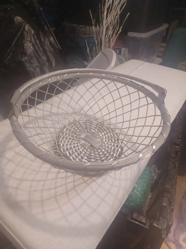 Silver Wire Fruit Basket / Decorative Bowl - photo 5