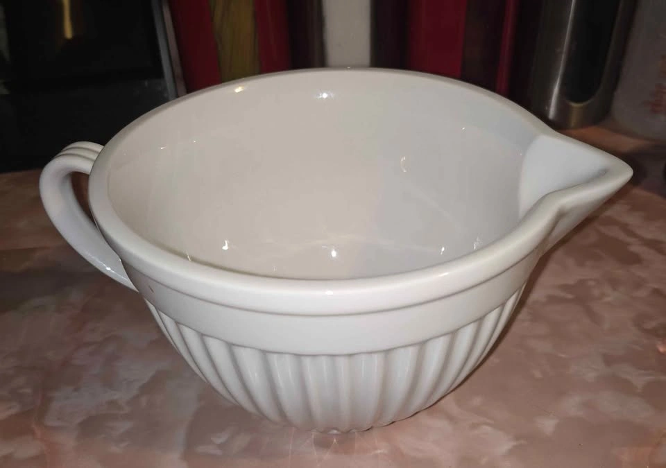 Crate & Barrel White Porcelain Batter Bowl - photo 4